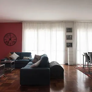 Luxurious 4bdr Penthouse Near Duomo Cathedral Milan